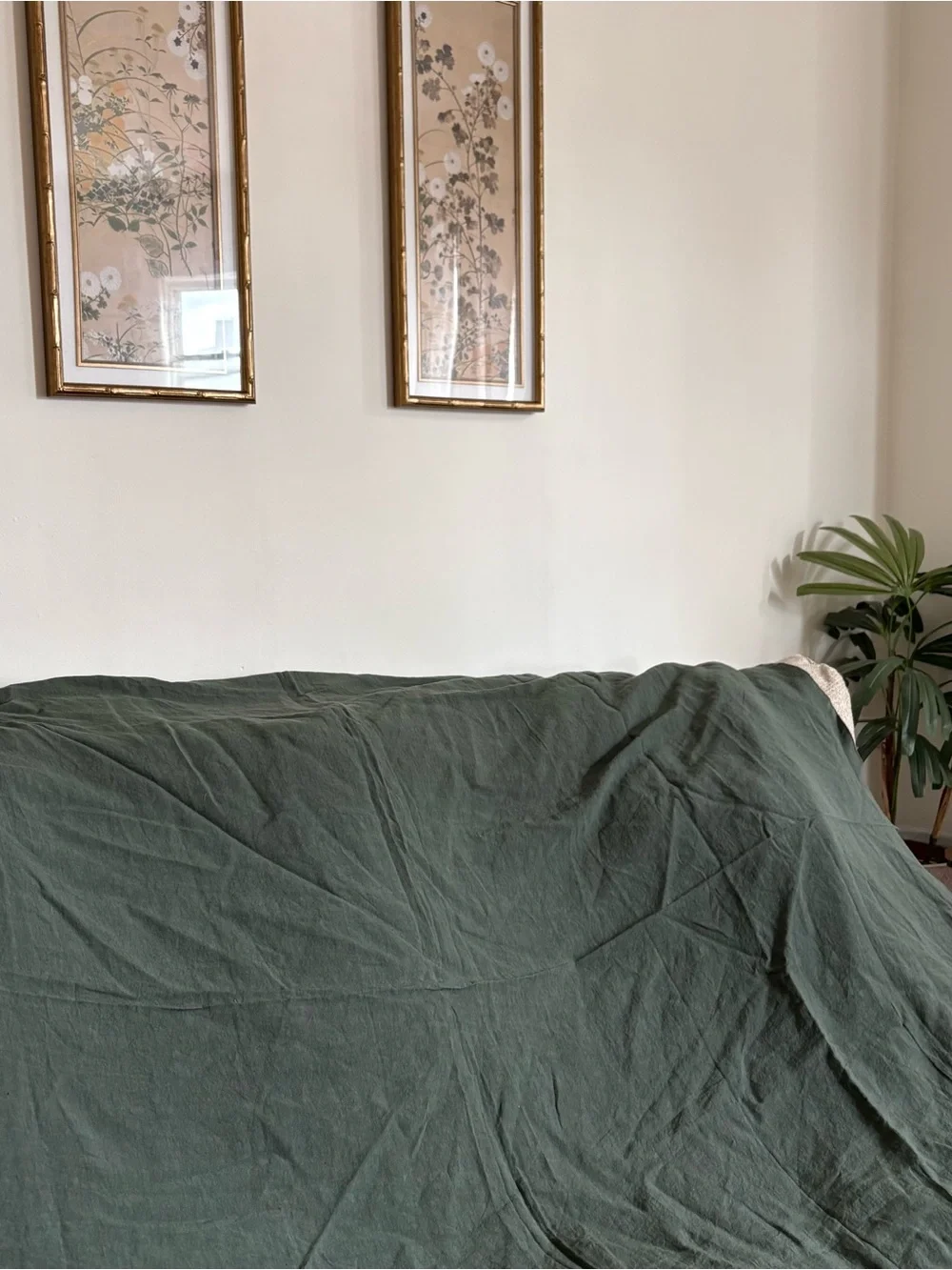 Caravane French Brand Selena Tablecloth washed 100% Linen Forest Green‎ 180x180